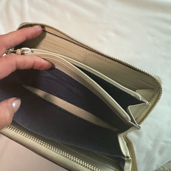 Gucci wallet - Picture 9 of 13